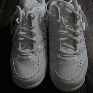 K-Swiss Women's Grancourt II Tennis Shoes